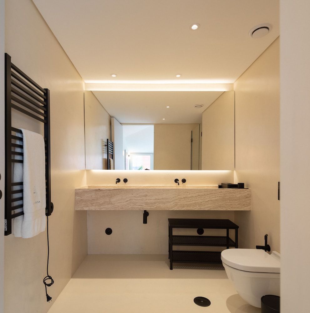 Almadina Smart Luxury Superior Room with Balcony 6