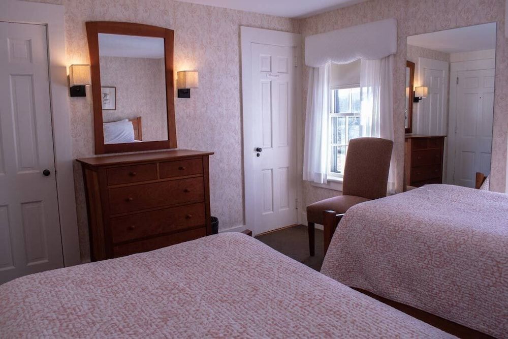 The Franconia Inn Family Double Room, 2 Bedrooms 5