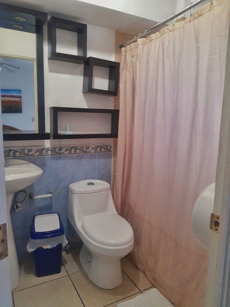 Suites & Apartments San Benito Flats Apartment, 3 Bedrooms 6