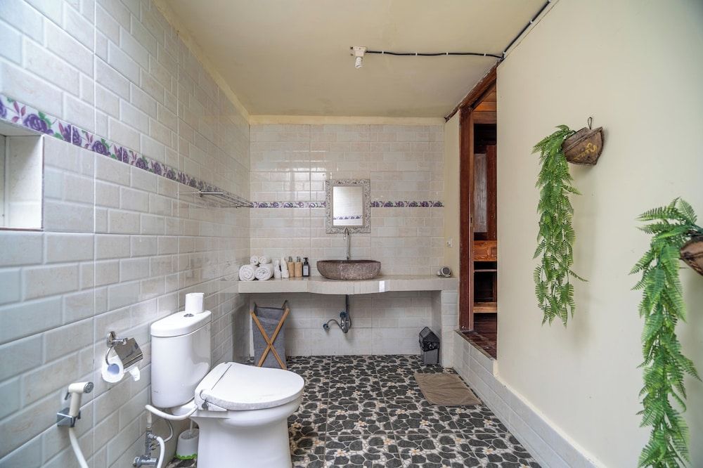 Mardika Private Villa 1 Bedroom Villa with Pool View 4