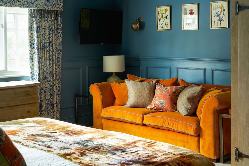 The Angel Inn Superior King Room 12