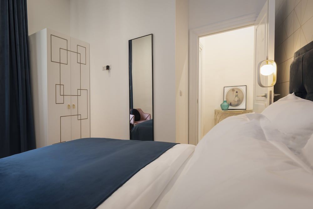 Pierrot & Pierrette Apartments Exclusive Apartment