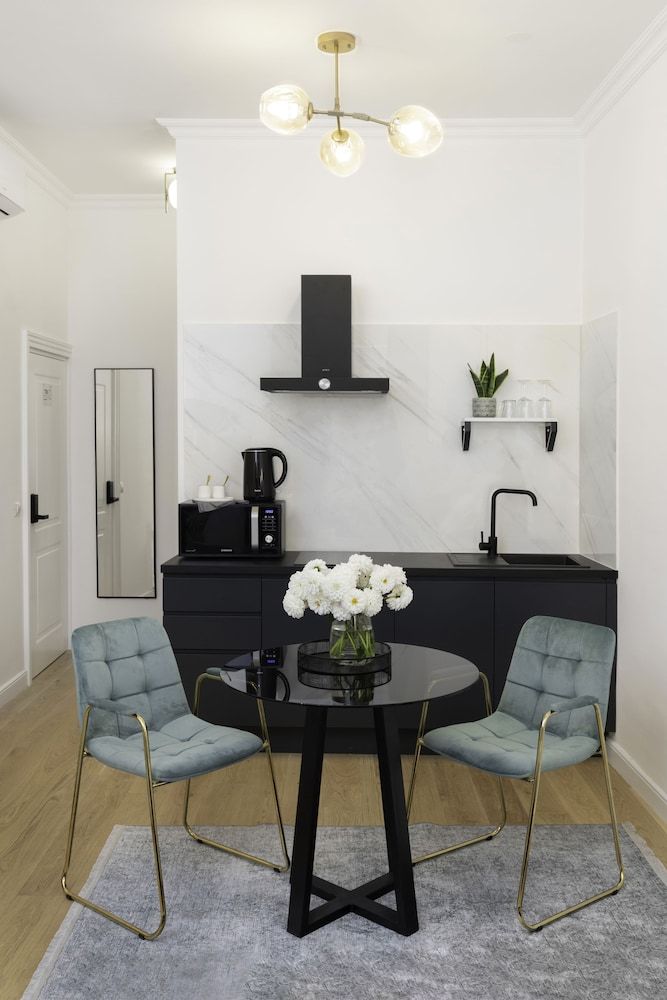 undefined Pierrot & Pierrette Apartments 4