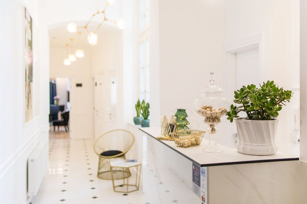 undefined Pierrot & Pierrette Apartments 5