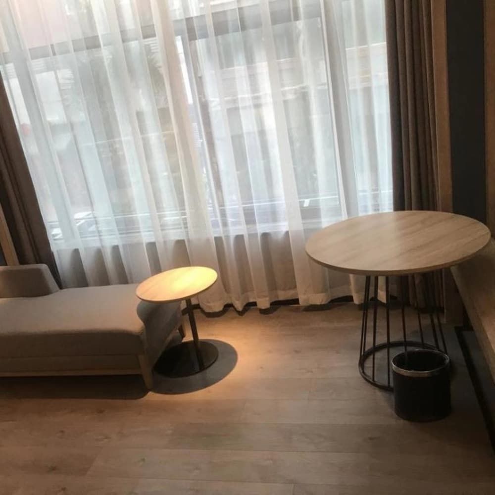 undefined Naive S Hotel 4