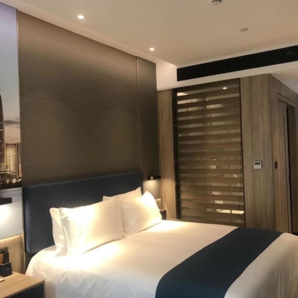 Naive S Hotel