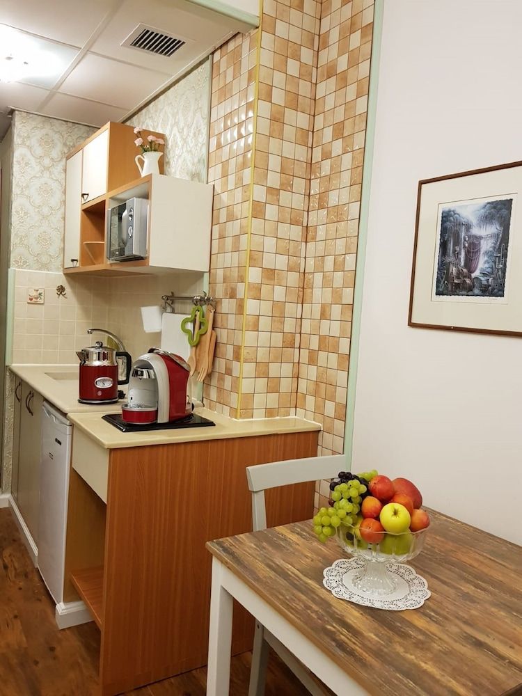 Kitchenette