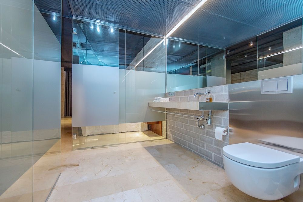 Alicante Aparthotel Evolution Design Studio Suite, 1 Queen Bed with Sofa bed, City View 4