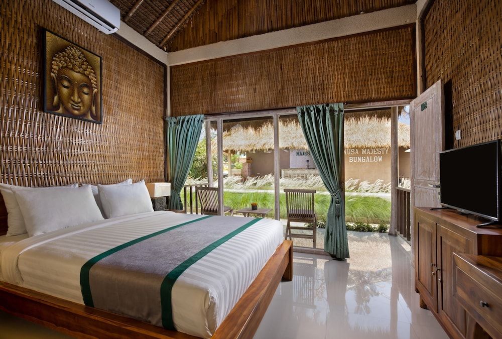 Nusa Majesty Grand Double Room, 1 King Bed 4