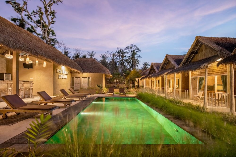 Nusa Majesty Deluxe Room 6