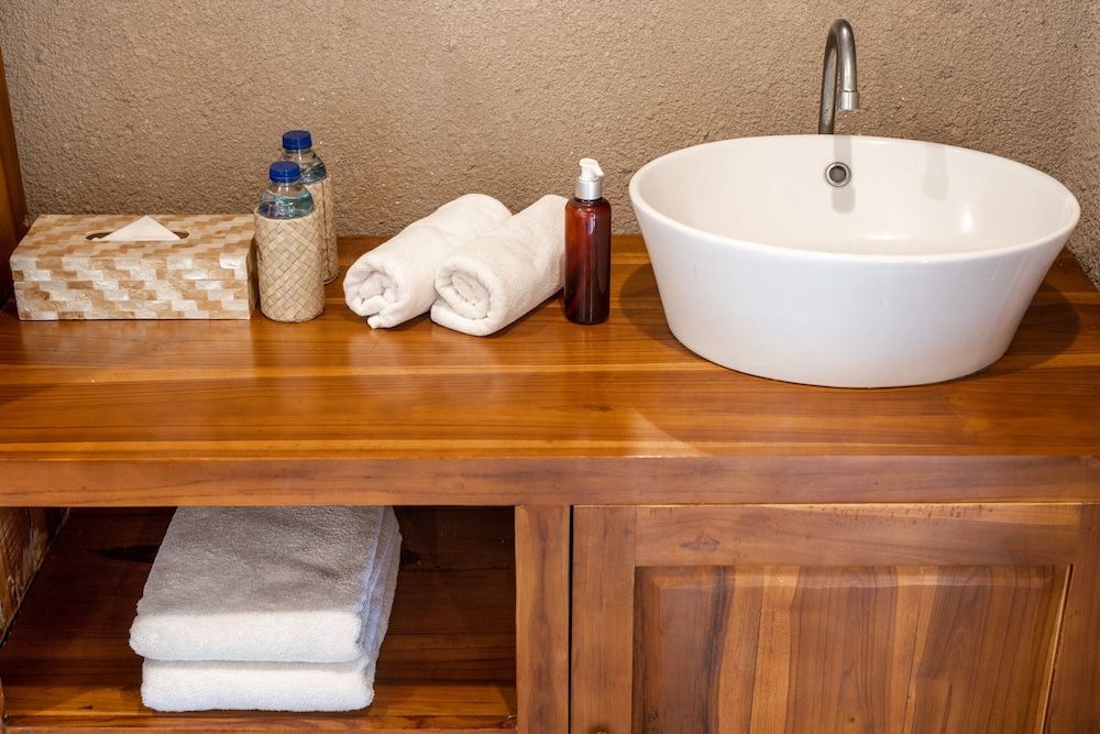 Nusa Majesty Deluxe Room 7