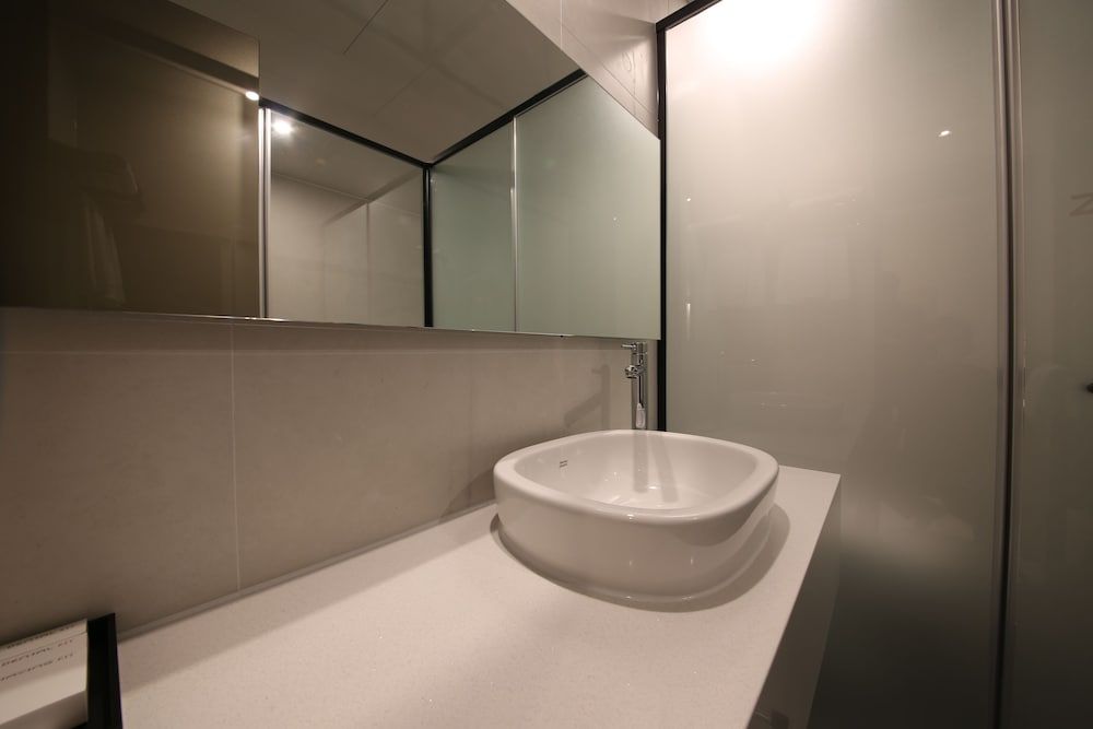 Zam 101 Hotel Deluxe Double Room 11