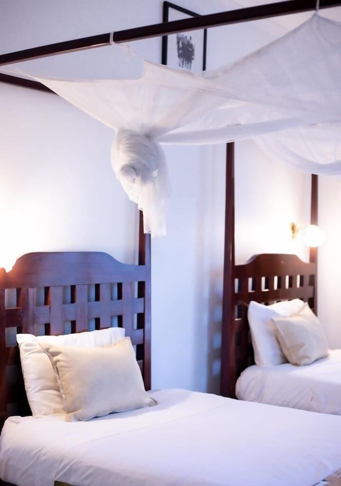 Adlib Executive Lodge Standard Twin Room, Ensuite 3