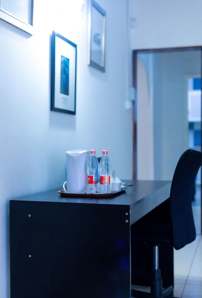 Adlib Executive Lodge Standard Double Room, Shared Bathroom 9