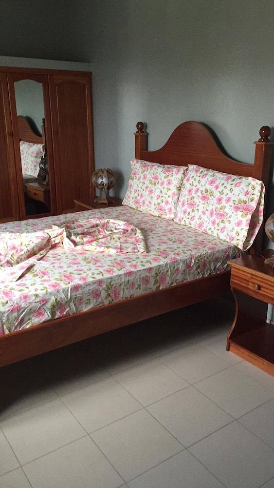 Basic Triple Room