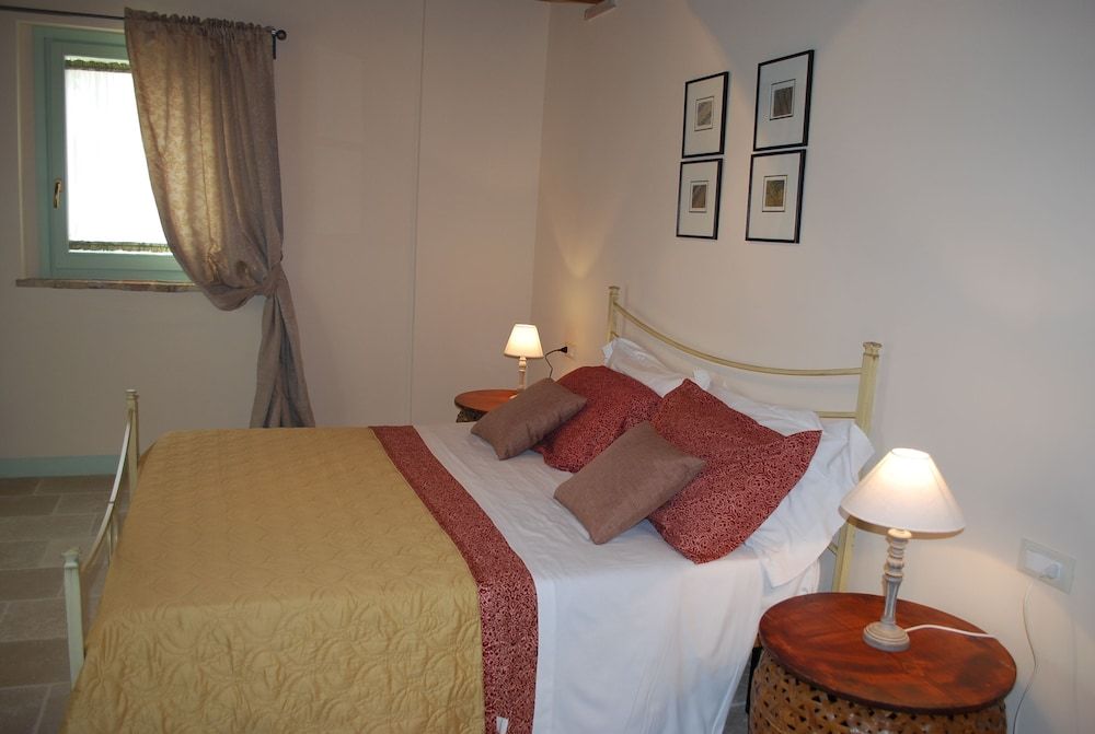 Le MaRaClà Country House Business Double Room, Patio, Garden View (Rachele)