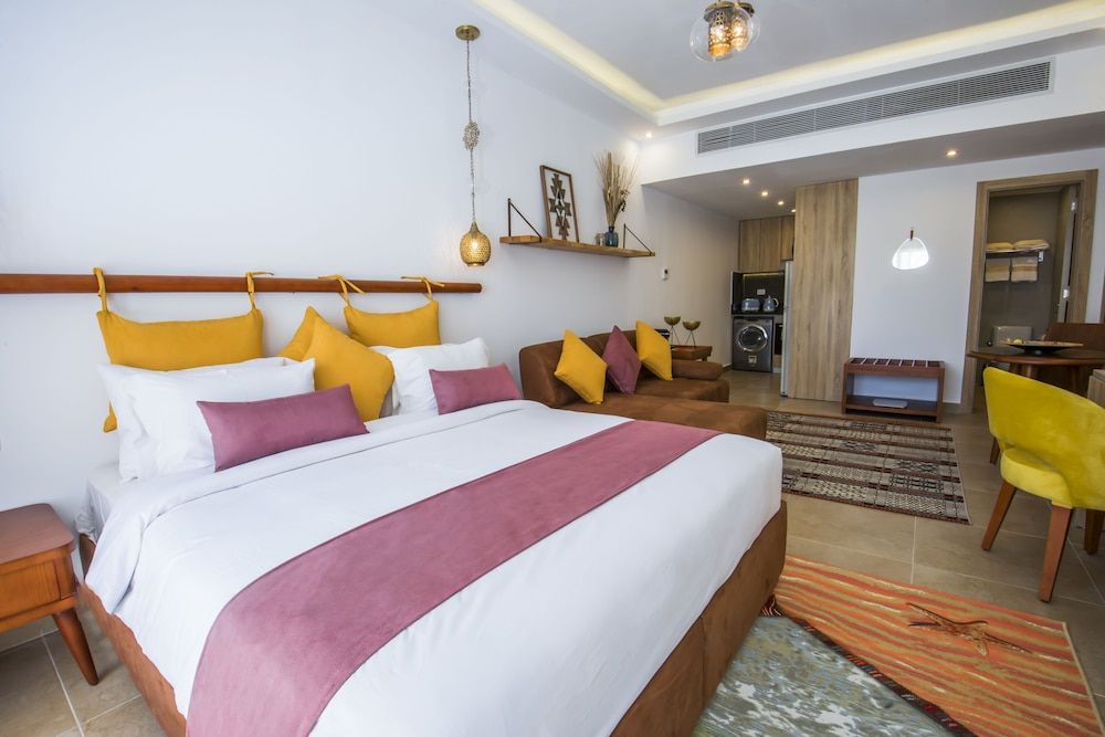 Outstanding Sea View-Azzurra Apartments Luxury Studio 5