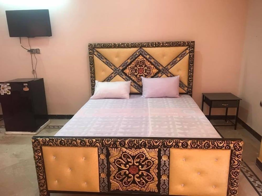 Al Harmain Restaurant Standard Double Room 5