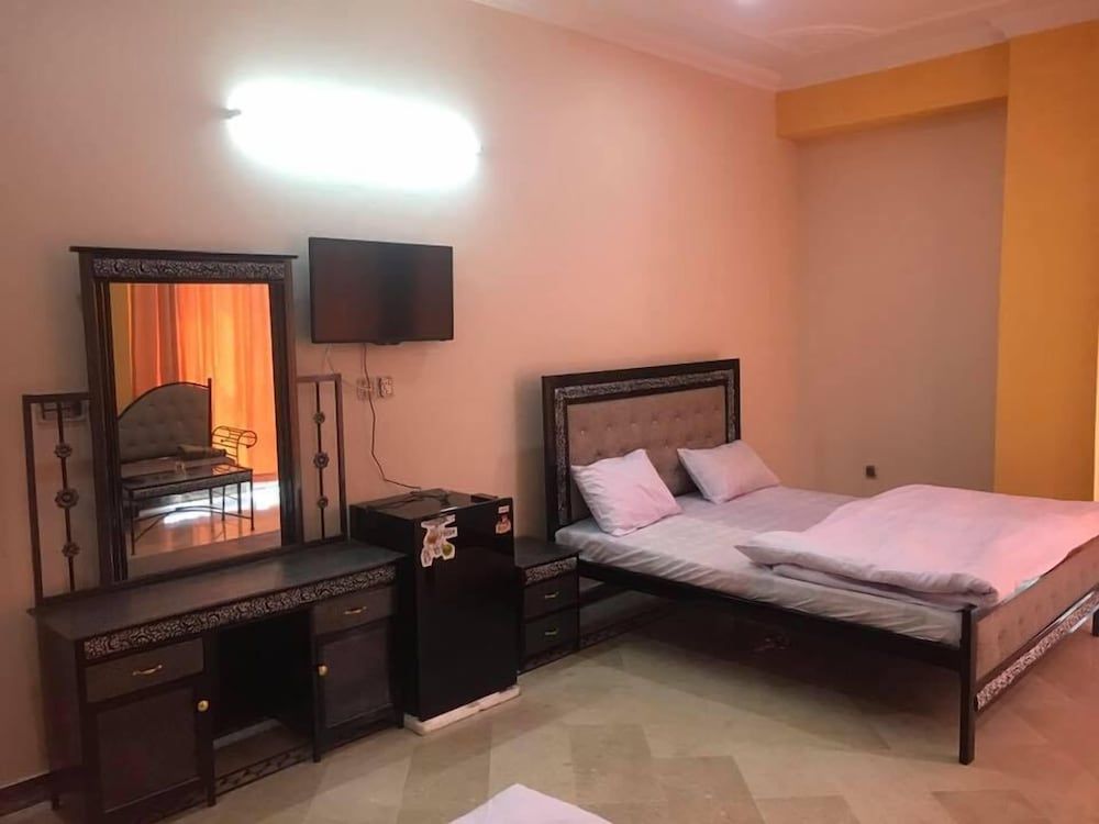 Al Harmain Restaurant Standard Double Room 7