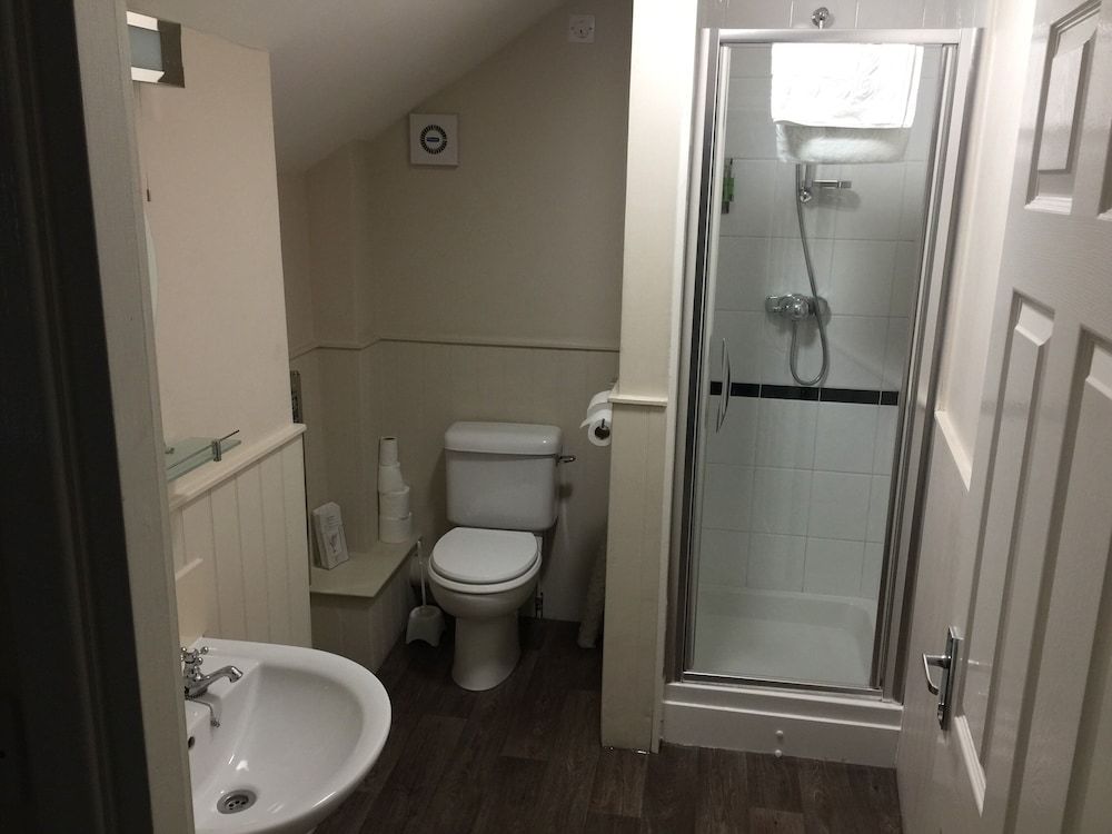 The Anchor Inn Twin Room, Ensuite 10