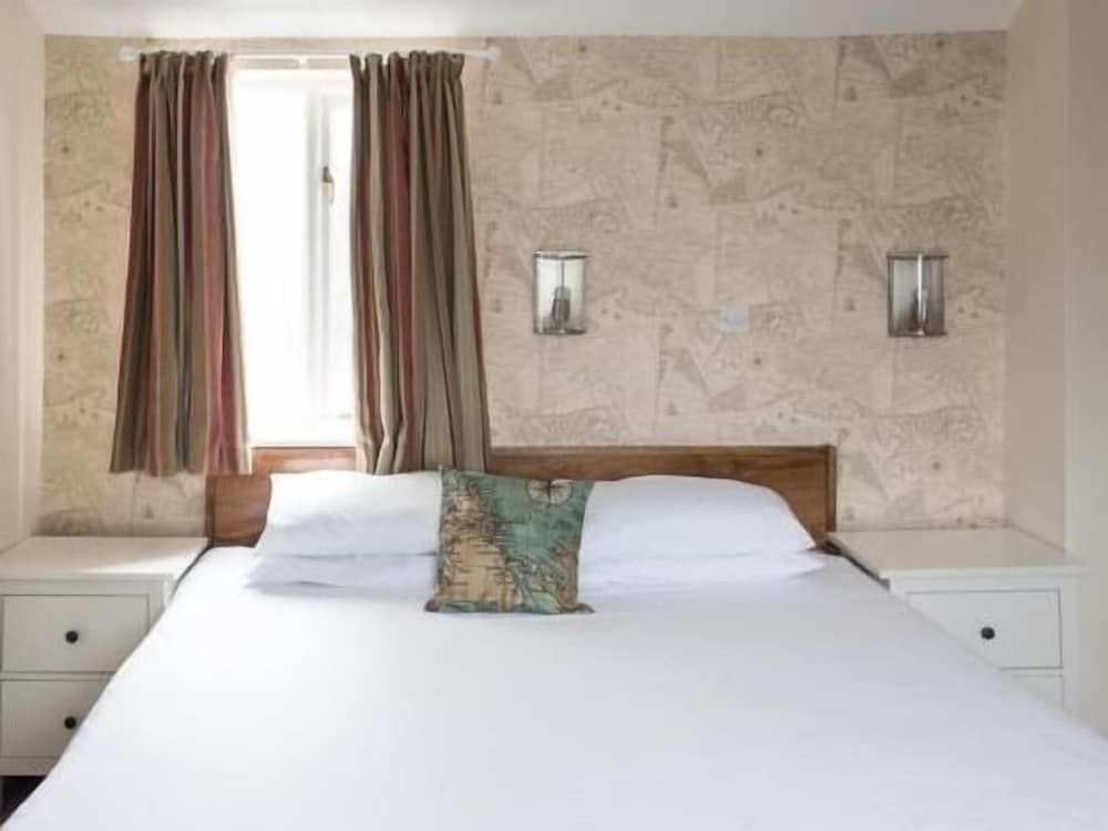 The Anchor Inn Suite, Ensuite 3