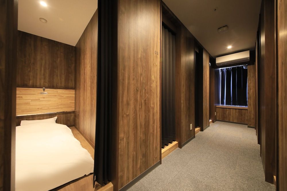 Shared Dormitory, Mixed Dorm