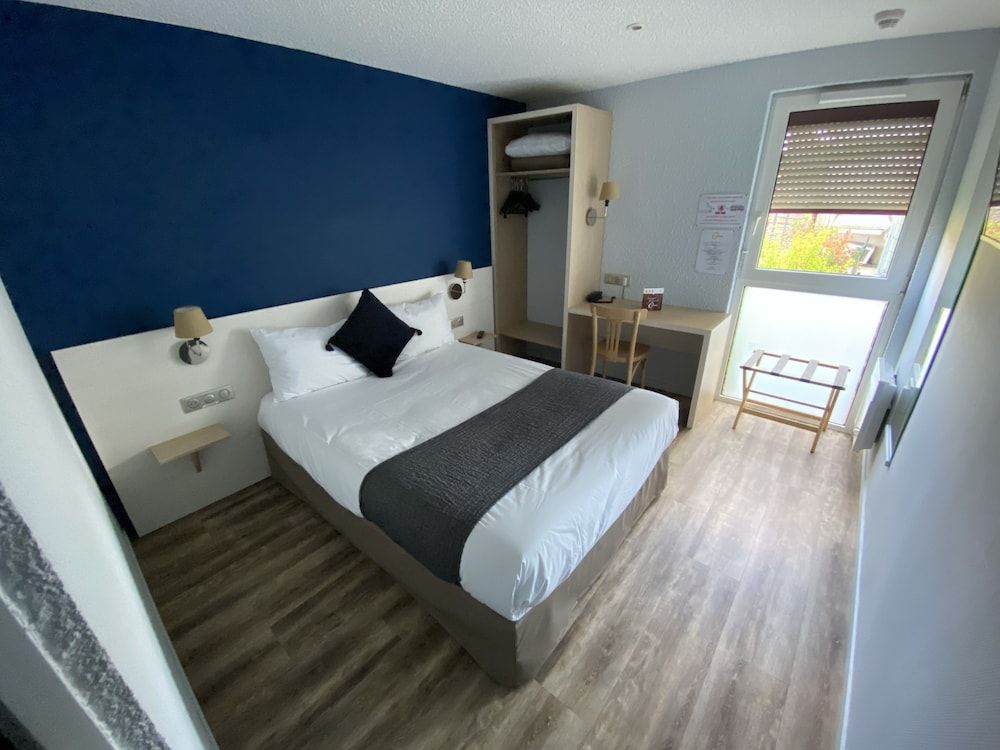 Brit Hotel Argentan Superior Room 3