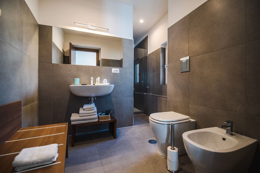 B&B Arco dei Pinto Deluxe Room 15