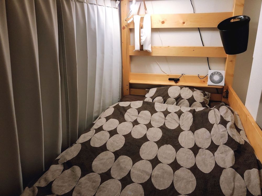 Top Edge Hostel Shared Dormitory, Women only (2nd Floor) 4