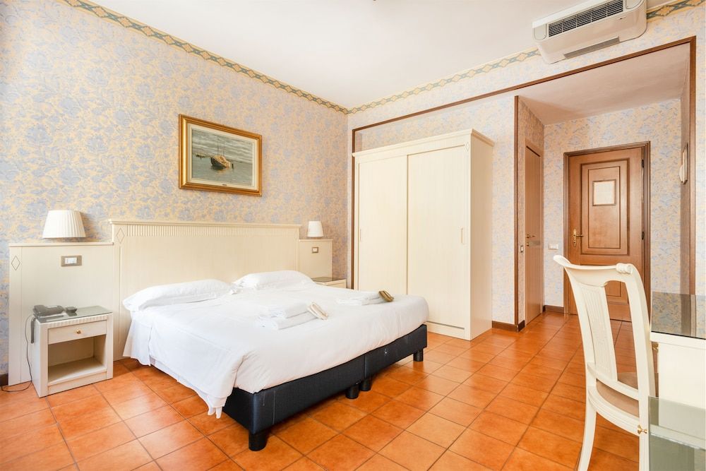 Double or Twin Room, City View