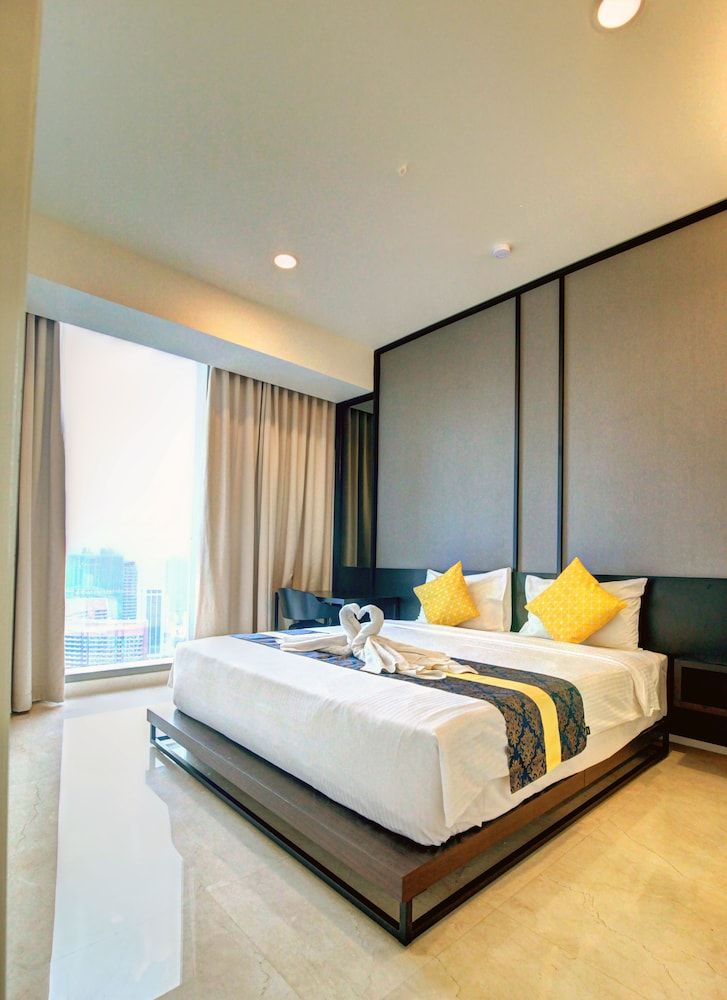 1 Bedroom Scenic Suite