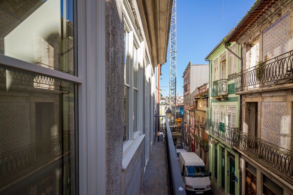 undefined YOUROPO - The Tower 10