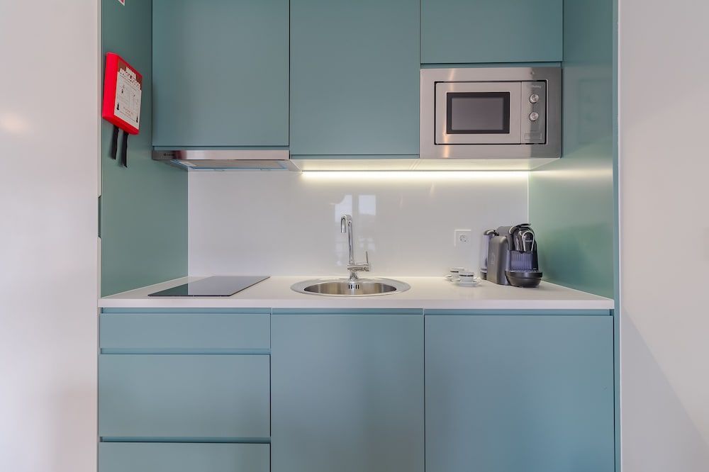 YOUROPO - The Tower Studio, Balcony (6) 7