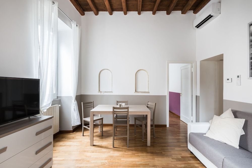 undefined A World Aparts - 105 Pellegrino 5