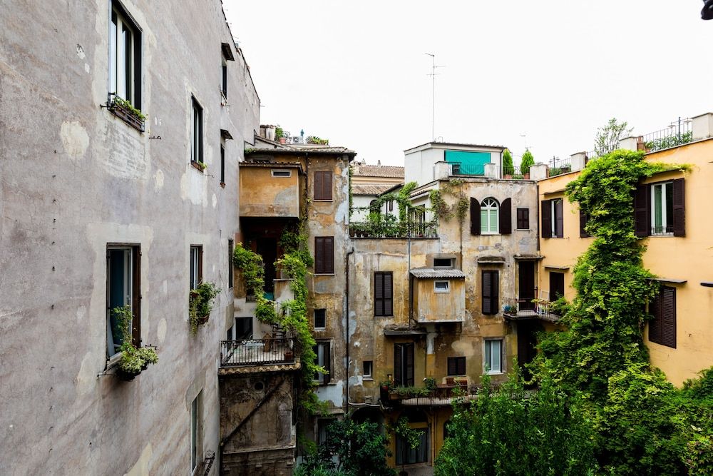 undefined A World Aparts - 105 Pellegrino 2