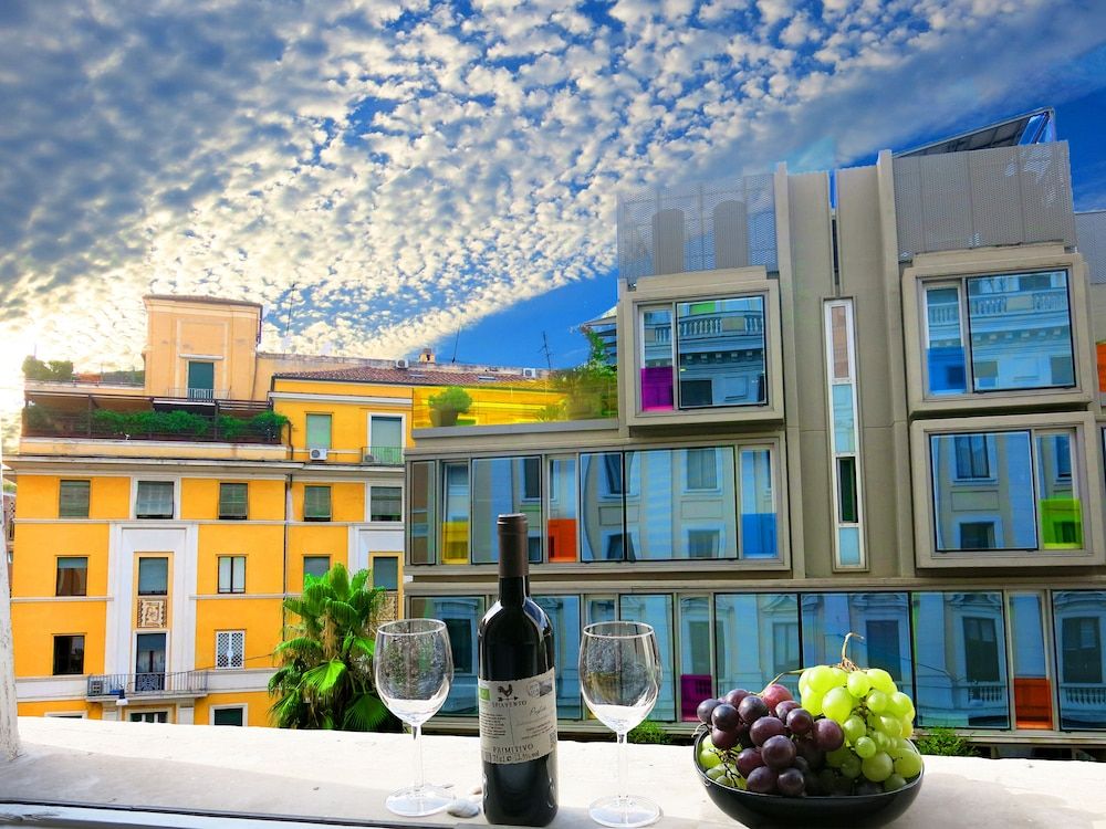 undefined NIK King Rooms 8