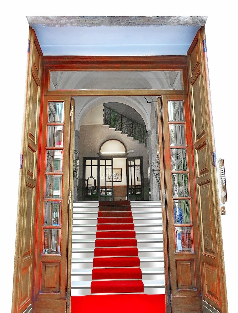 undefined NIK King Rooms 3