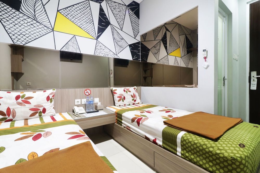 Wisma 9 Jakarta Superior Twin Room 6