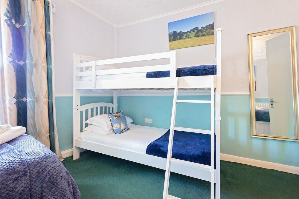 The Tavern - Steakhouse and Lodge Suite, Ensuite (2 Adults & 1 Child) 3