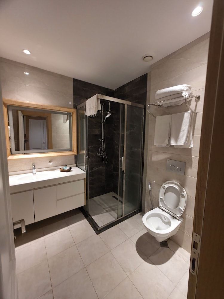 Regal Inn Badamdar Standard Double Room 5