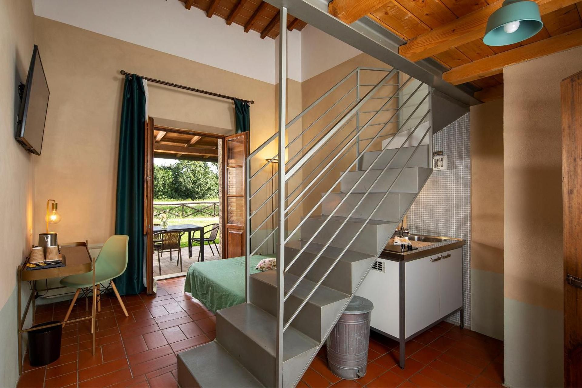 Studio Apartment (2 Adults)