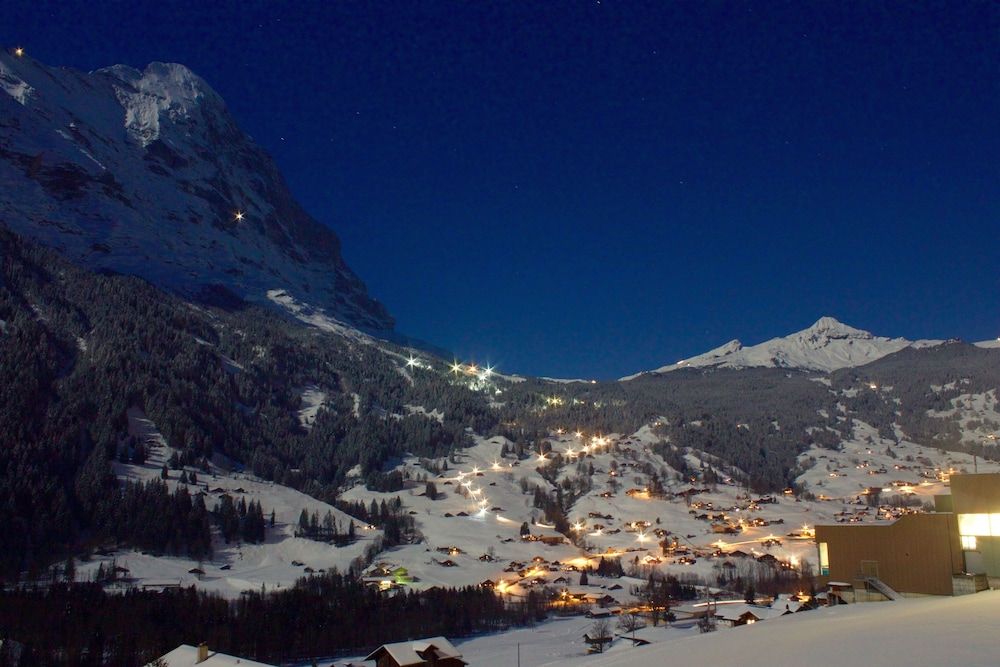 Tschuggen Panoramic Apartment, Balcony, Mountain View 4