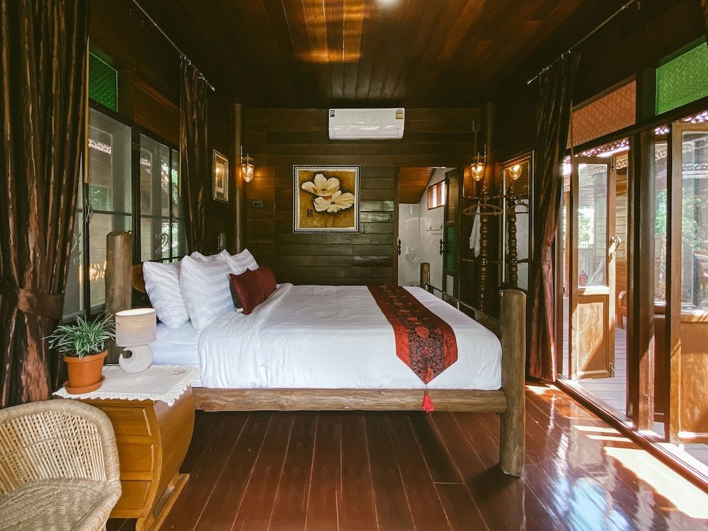 Room, 1 King Bed, Garden View