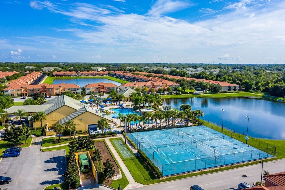 Contemporary 5 Bed 5 Bath Single Family With Upgrades Townhome, 5 Bedrooms, Non Smoking, Kitchen 31