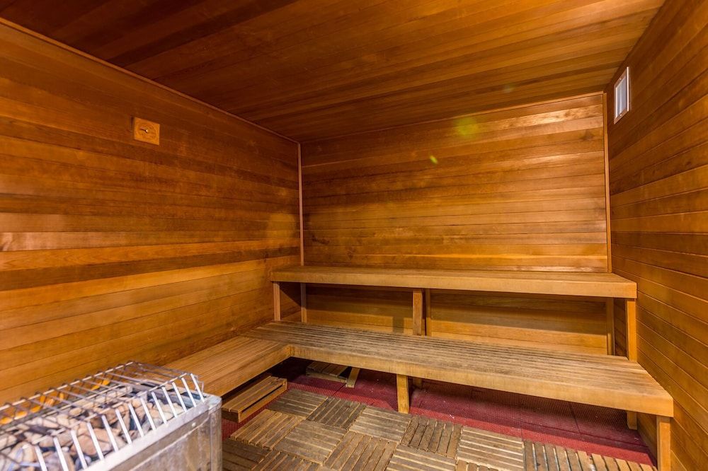 Contemporary 5 Bed 5 Bath Single Family With Upgrades Townhome, 5 Bedrooms, Non Smoking, Kitchen 24