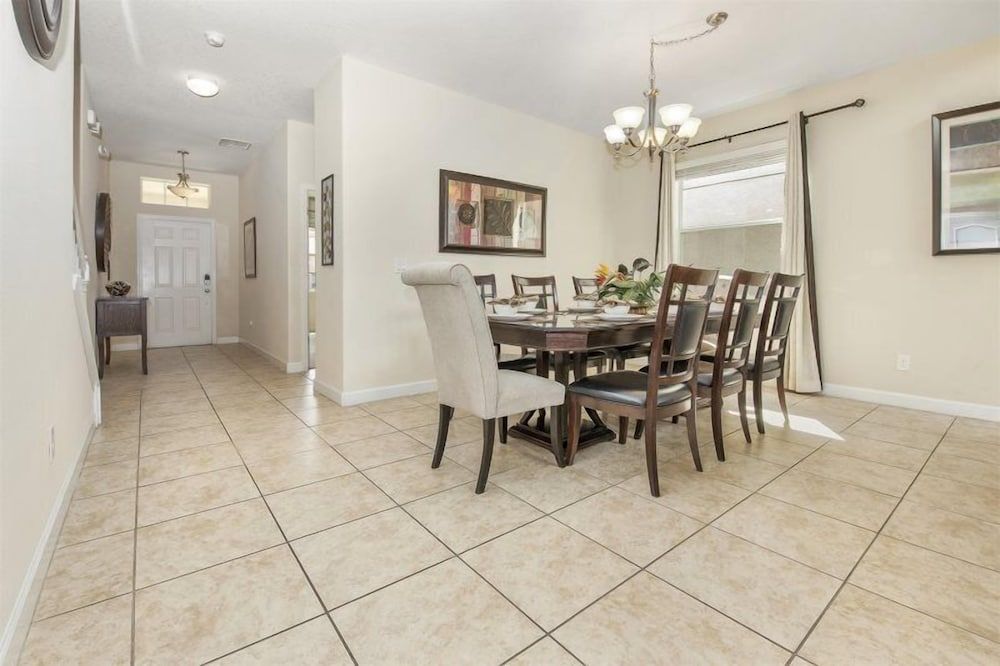 undefined Contemporary 5 Bed 5 Bath Single Family With Upgrades 10