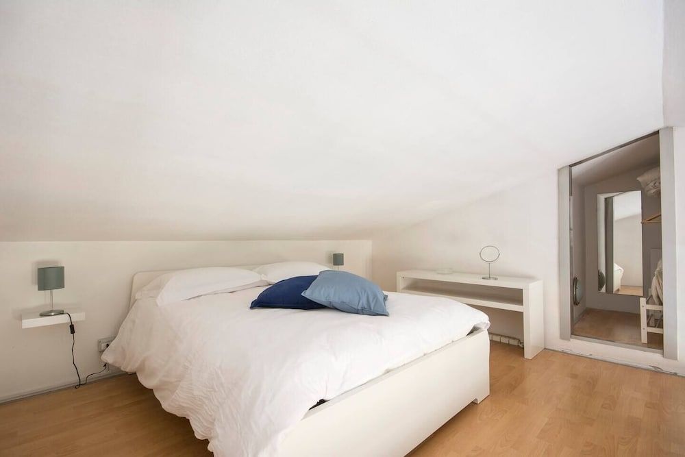 undefined JOIVY Green Terraced House 2