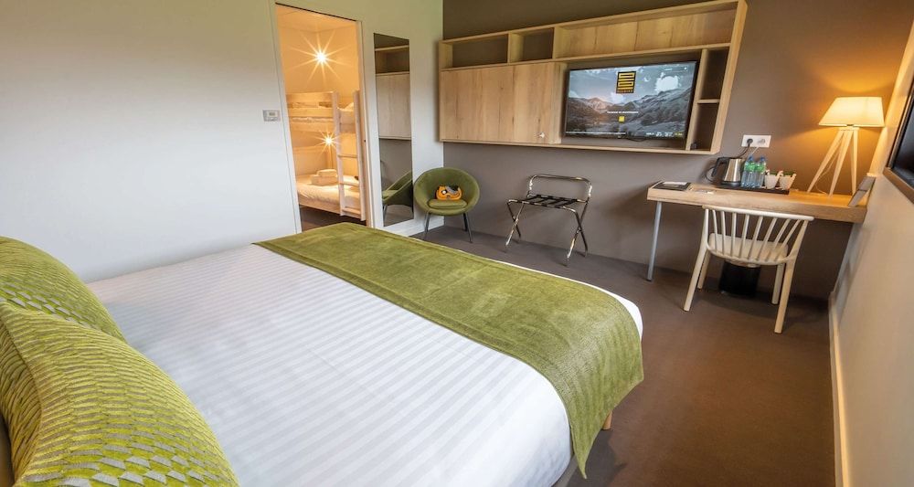 Family Room, Multiple Beds, Non Smoking