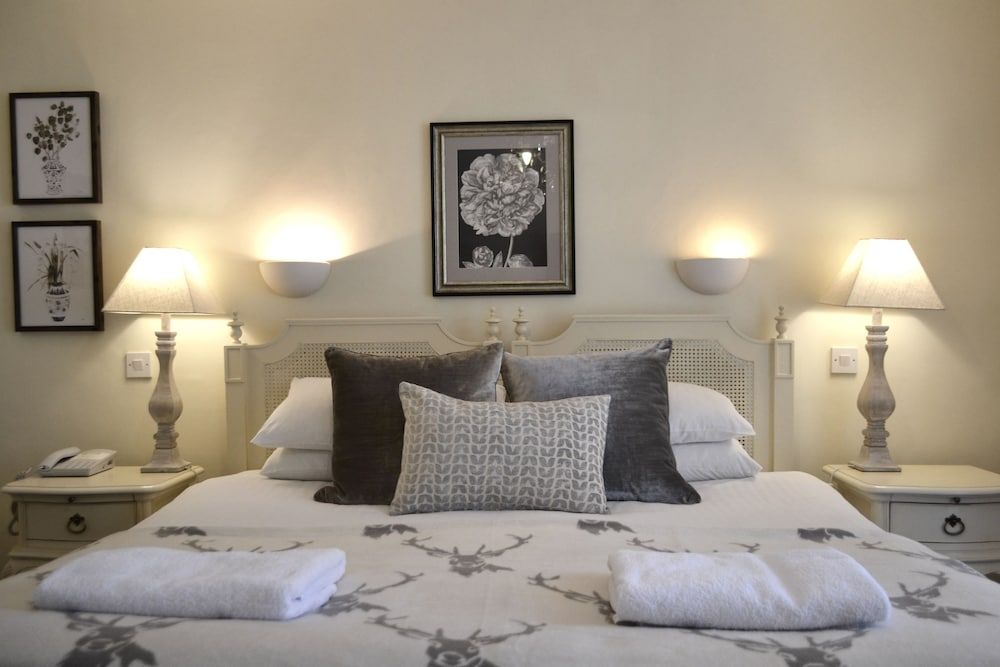 Combe House Hotel Superior Double or Twin Room 4