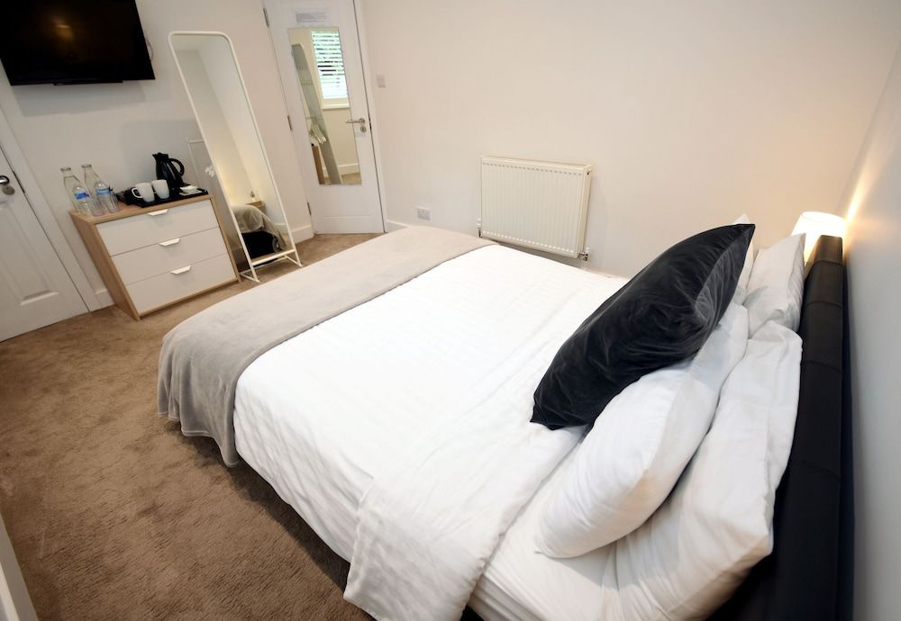 Apple Tree Place B&B Deluxe Double Room, Private Bathroom 4
